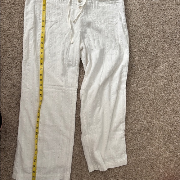Sundance White Eyelet Button Front Pants Size Large - Picture 10 of 10